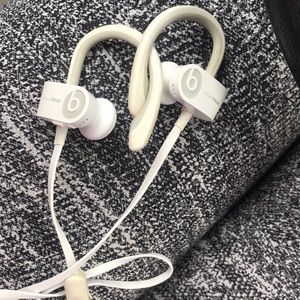 Powerbeats